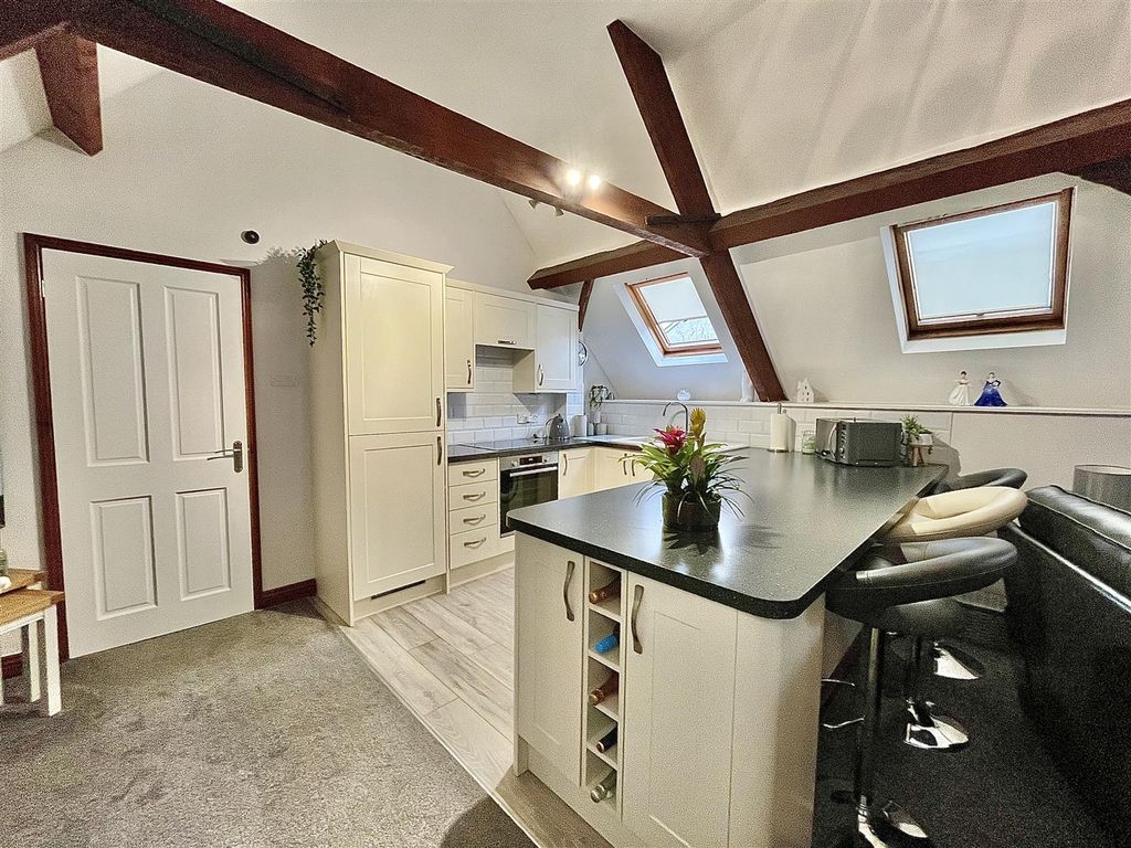 Additional image 3 of 2 bed flat for saleCopse Cross Street, Ross-On-Wye HR9