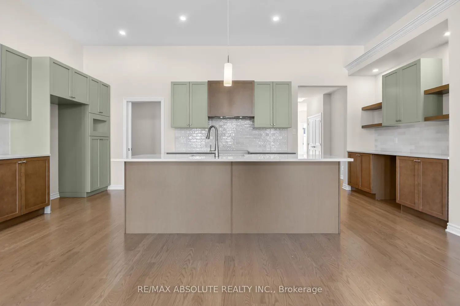 Additional image 14 of 654 Fisher Street