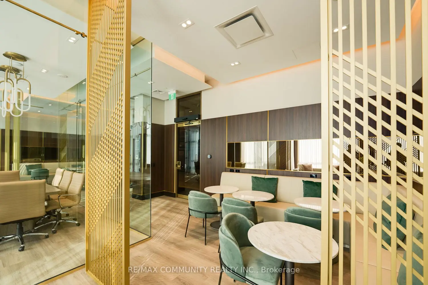 Additional image 17 of 2333 Khalsa Gate 708