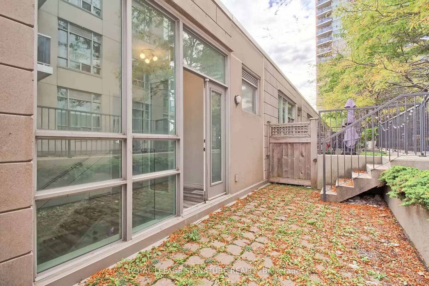 Additional image 17 of 90 Absolute Avenue 104