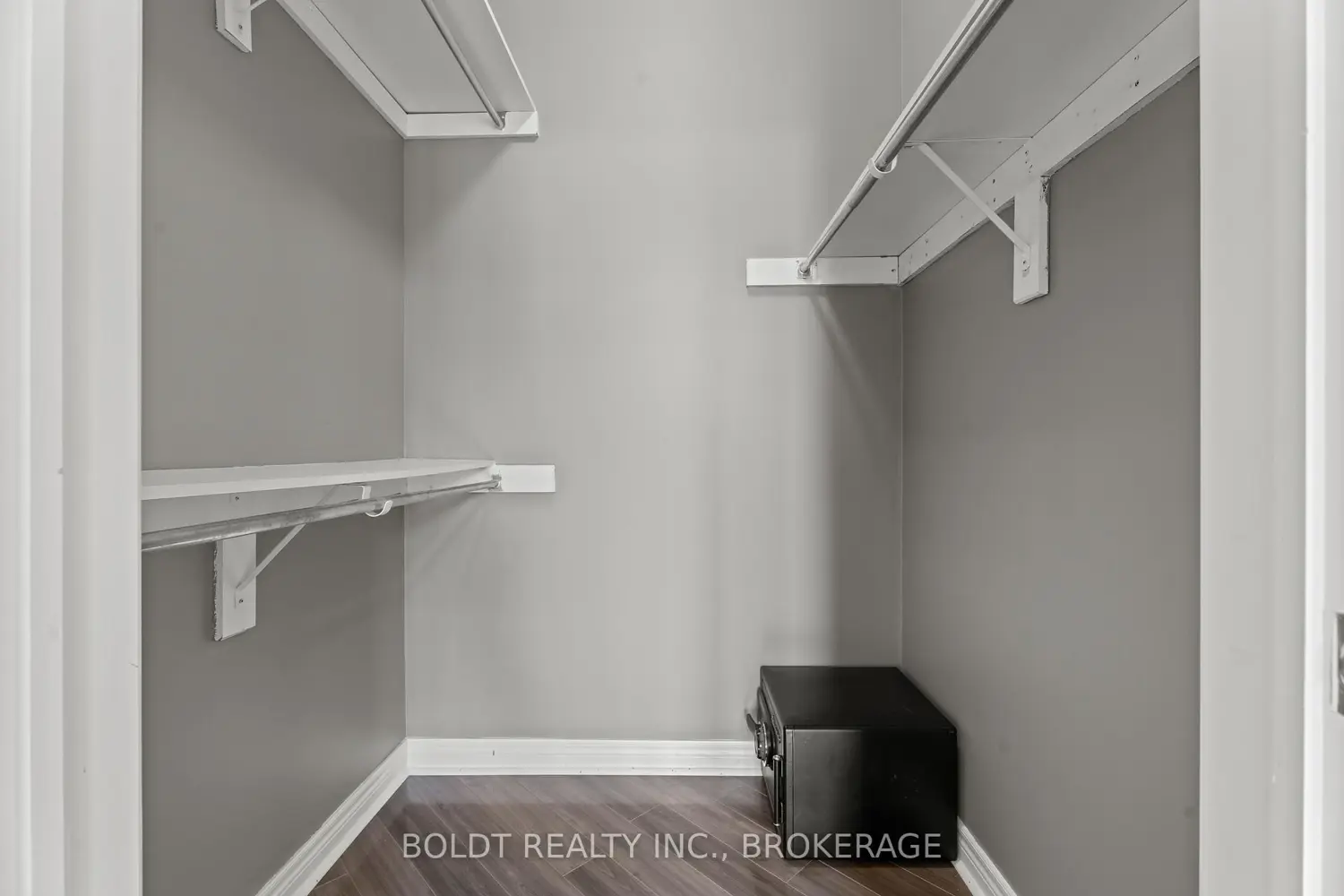 Additional image 9 of 8 Willowlanding Court