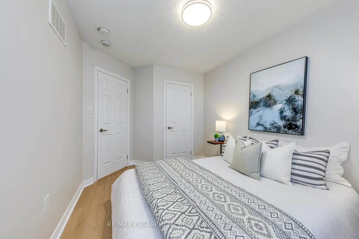 Additional image 17 of 2435 Greenwich Drive 74