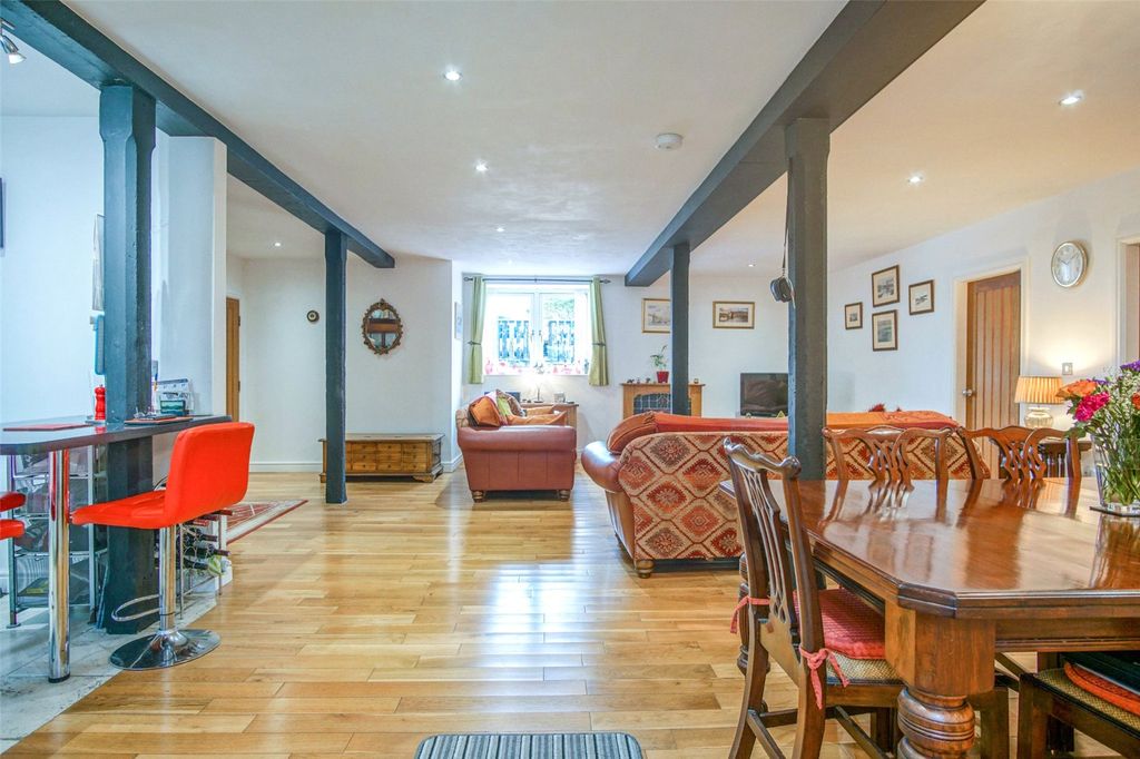 Additional image 3 of 2 bed flat for saleMenai Quay, Menai Bridge, Anglesey, Sir Ynys Mon LL59