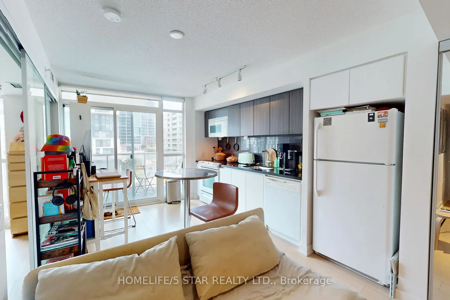 Additional image 5 of 85 Queens Wharf Road 619