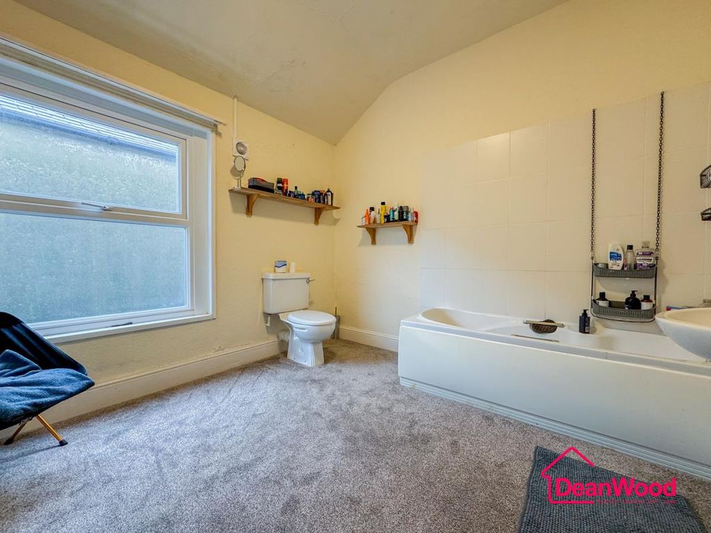 Additional image 9 of 5 bed flat for sale2 Maycroft, Mayhill, Ramsey, Isle Of Man IM8