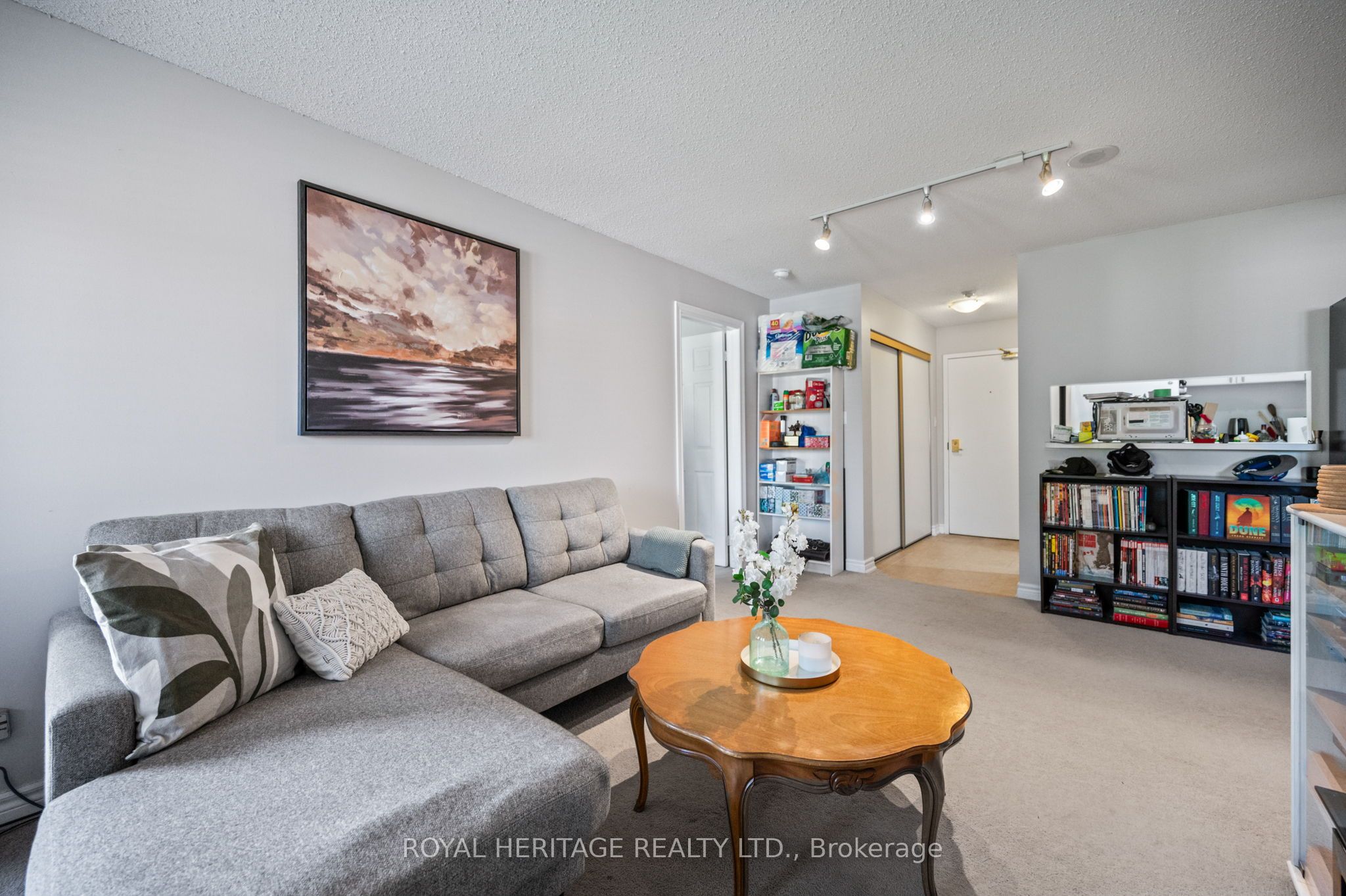 Additional image 5 of 303-195 Lake Driveway N/a W, Ajax, ON, L1S 7H7