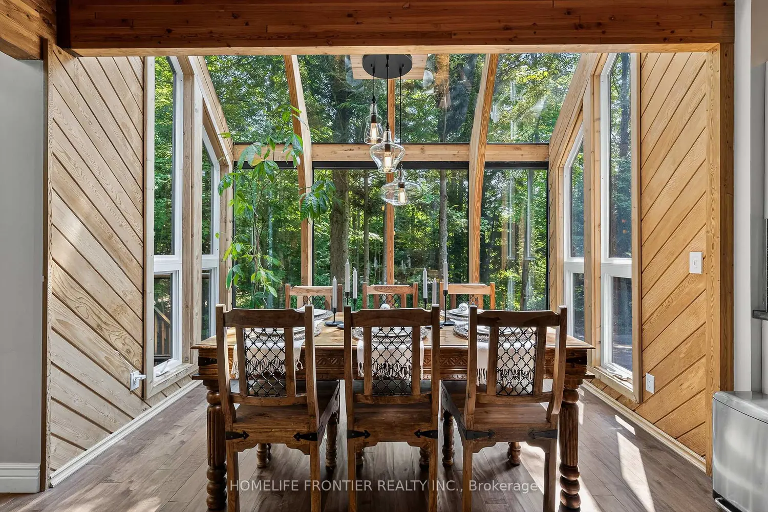 Additional image 7 of 7896 6Th Line