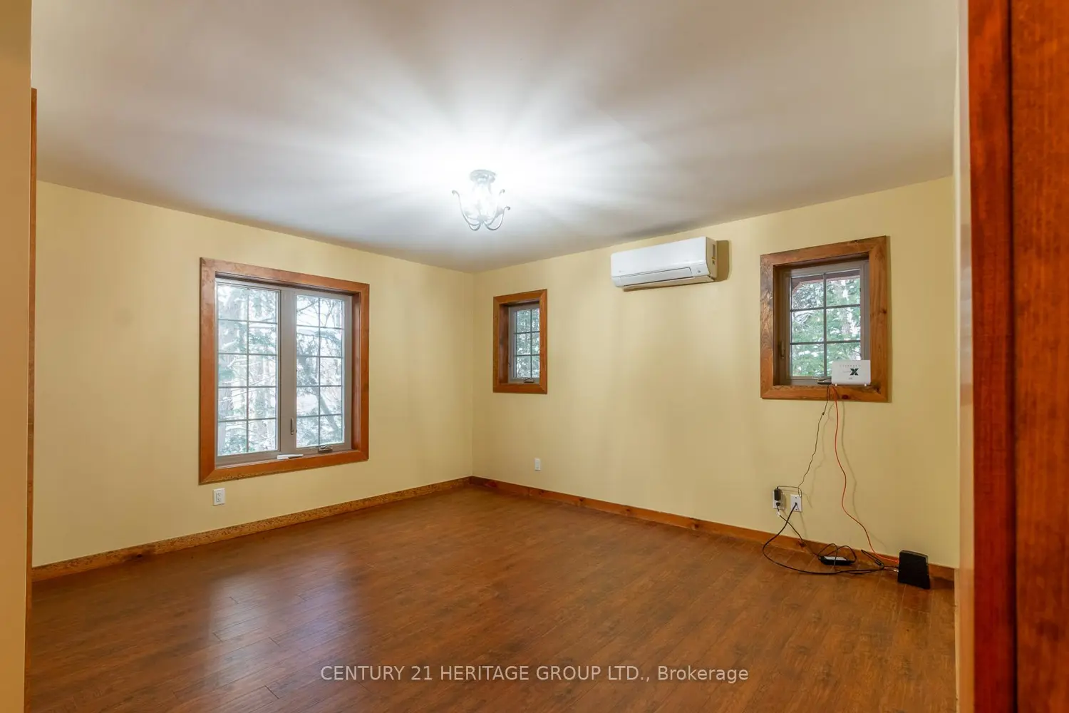 Additional image 10 of 35 Keefer Street