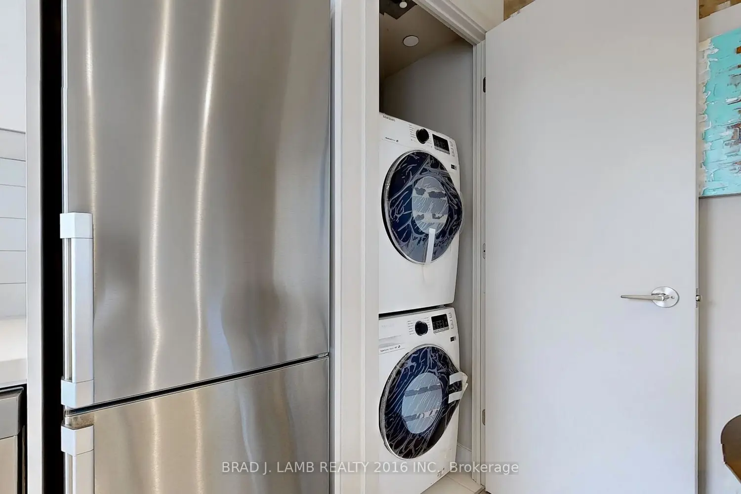 Additional image 3 of 458 Richmond Street 202