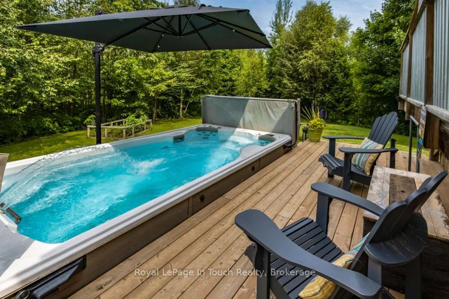 Additional image 16 of 36 Meadows Avenue