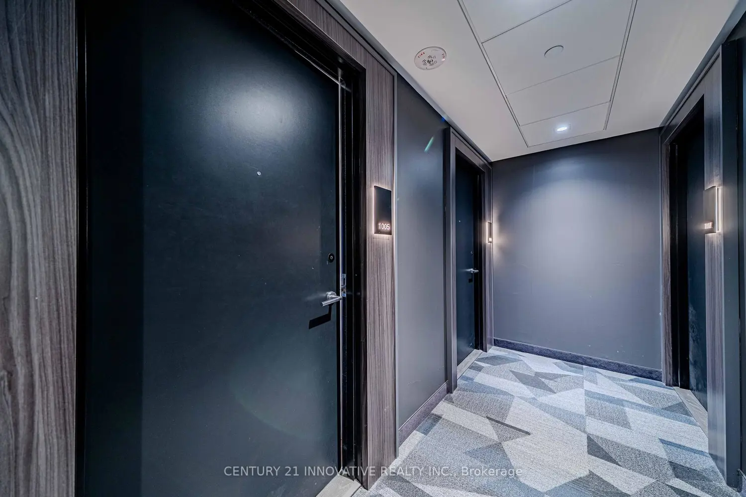 Additional image 18 of 15 Wellington Street 1005