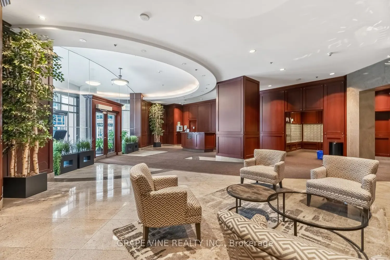 Additional image 2 of 234 Rideau Street 304