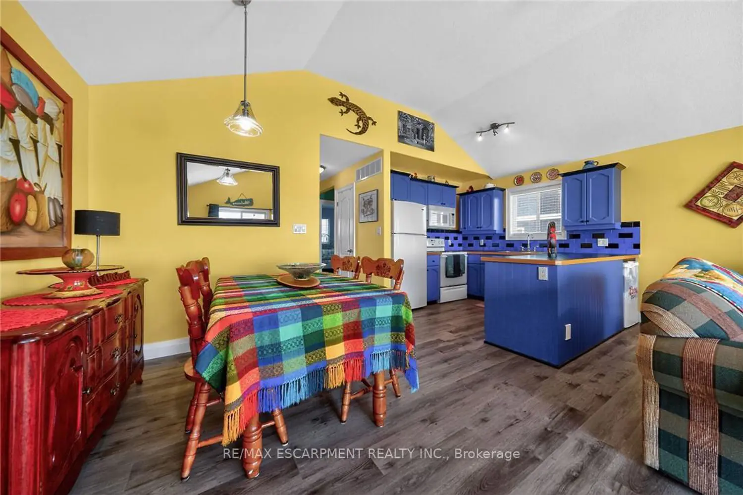 Additional image 13 of 751 Lakeshore Road