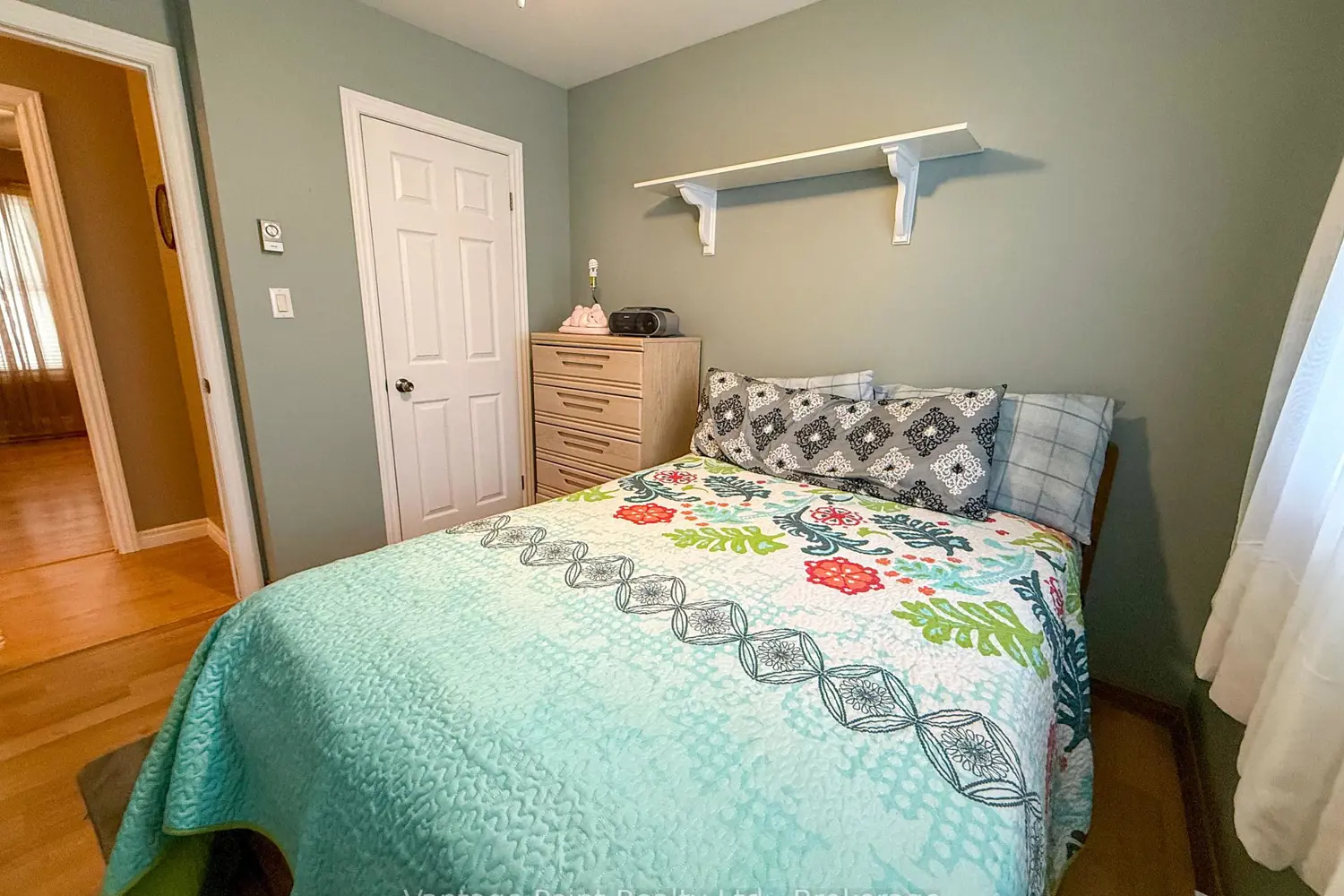 Additional image 13 of 154 15Th Ave Close