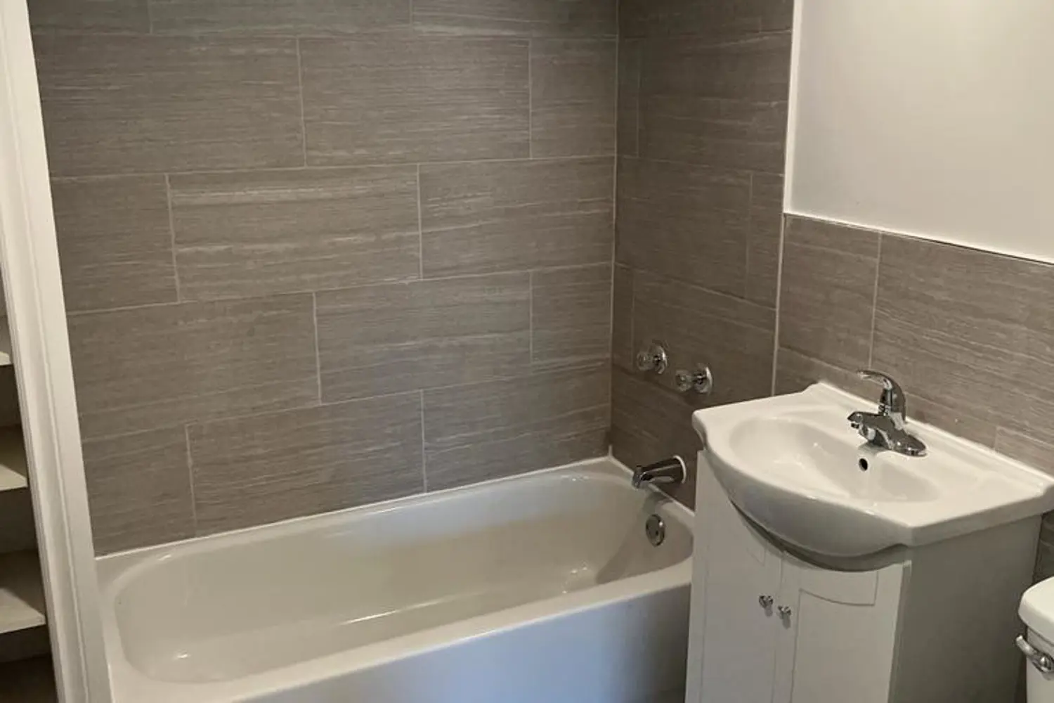 Additional image 11 of 458 Wahketa Street