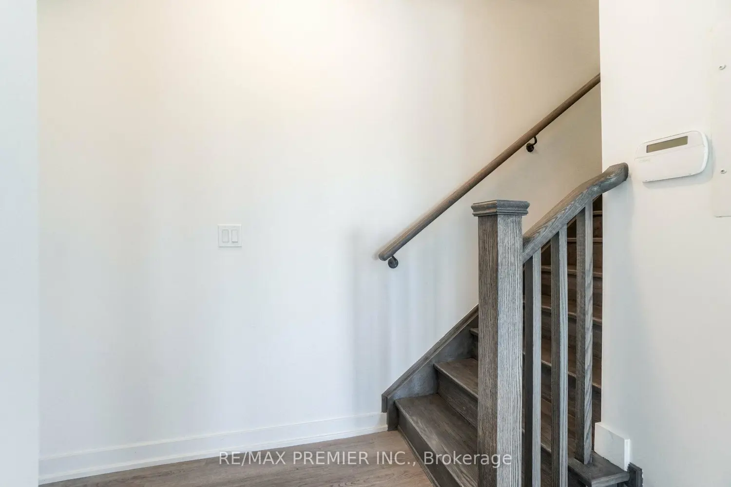 Additional image 8 of 155 Downsview Park Boulevard 116