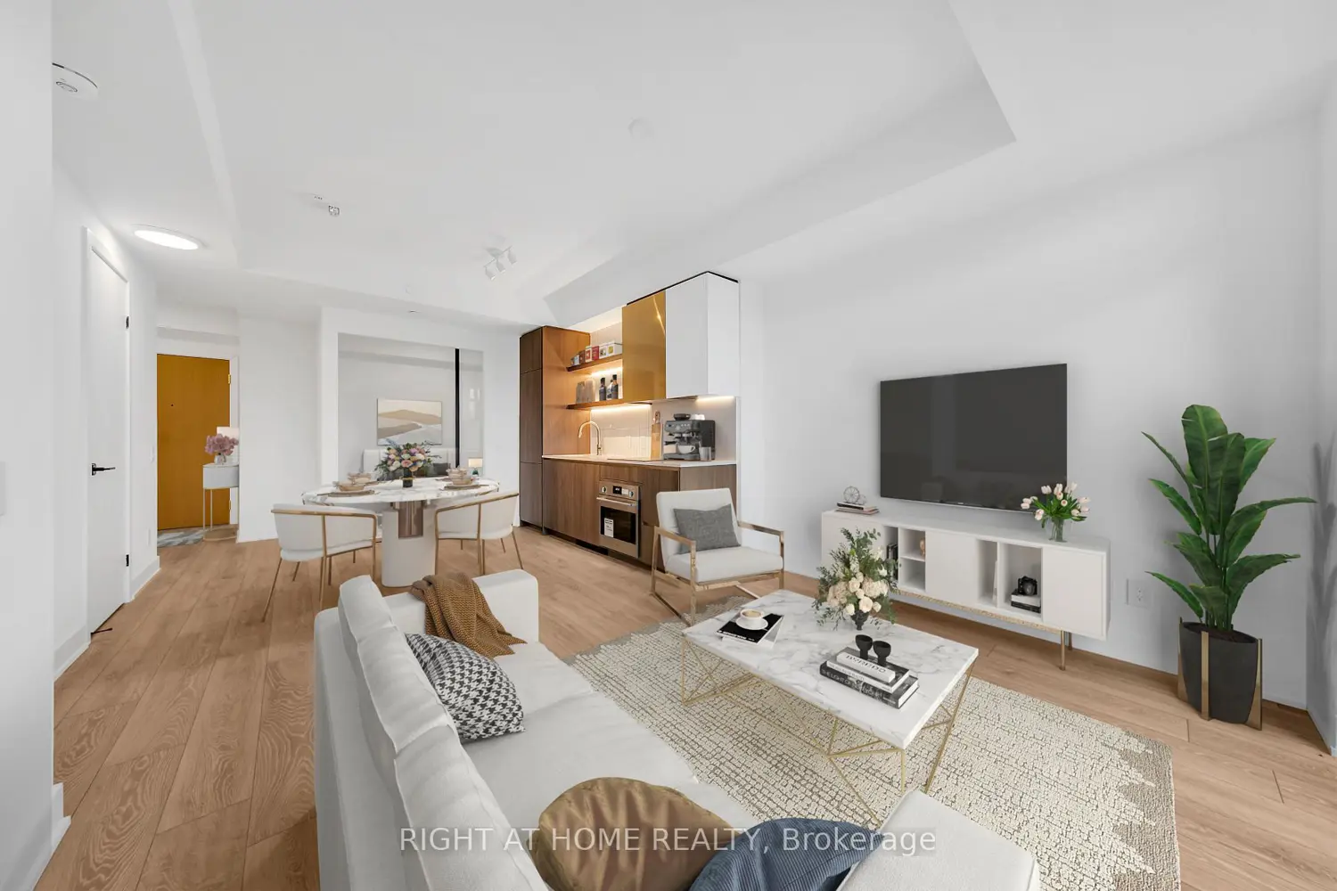 1285 Queen Street 403 photo 4