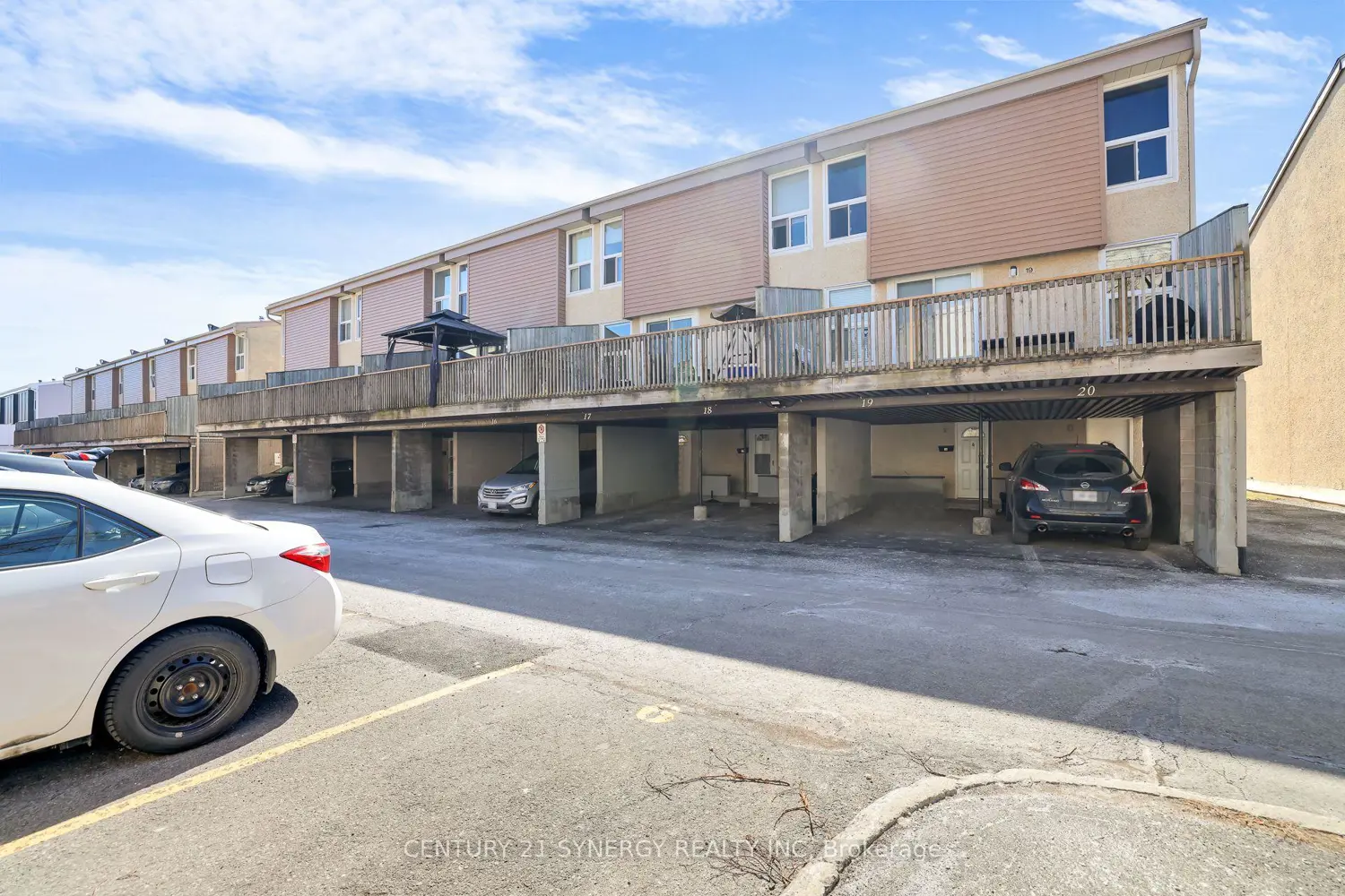 3415 Uplands Drive 17