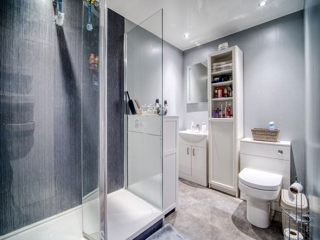 Additional image 9 of 2 bed flat for sale4 Arranview Court, Irvine KA12