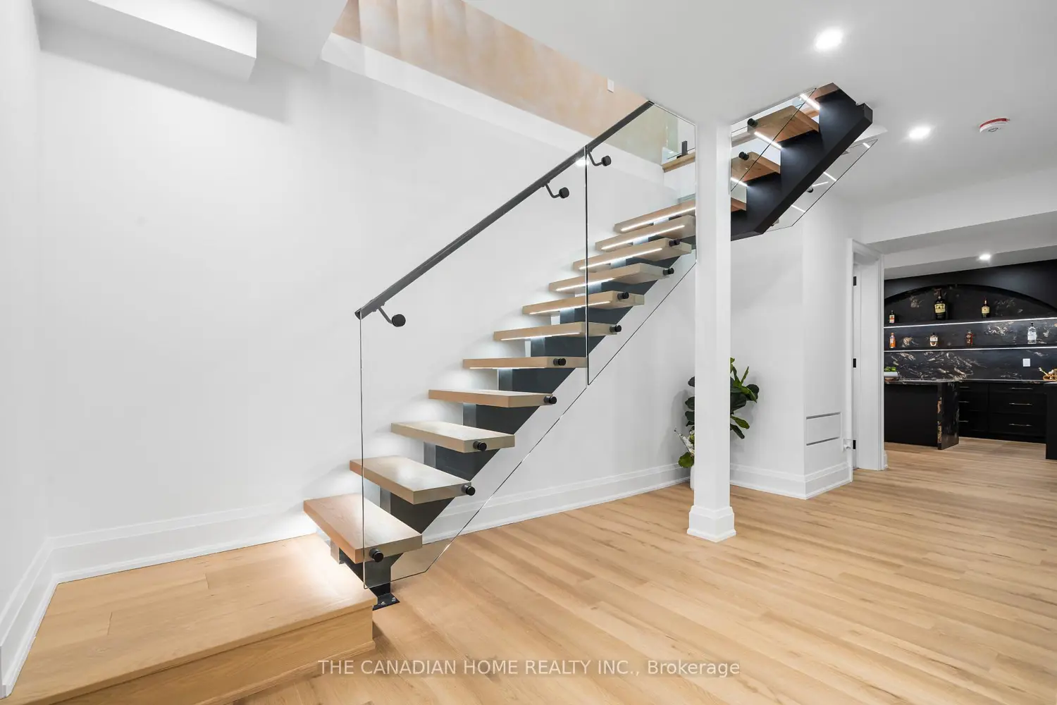 Additional image 17 of 499 Rebecca Street