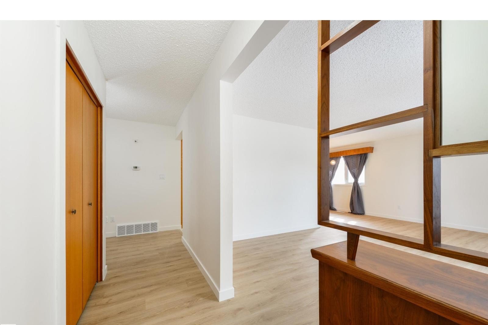 Additional image 8 of 9613 151 Street NW, Edmonton, AB, T5P1S5