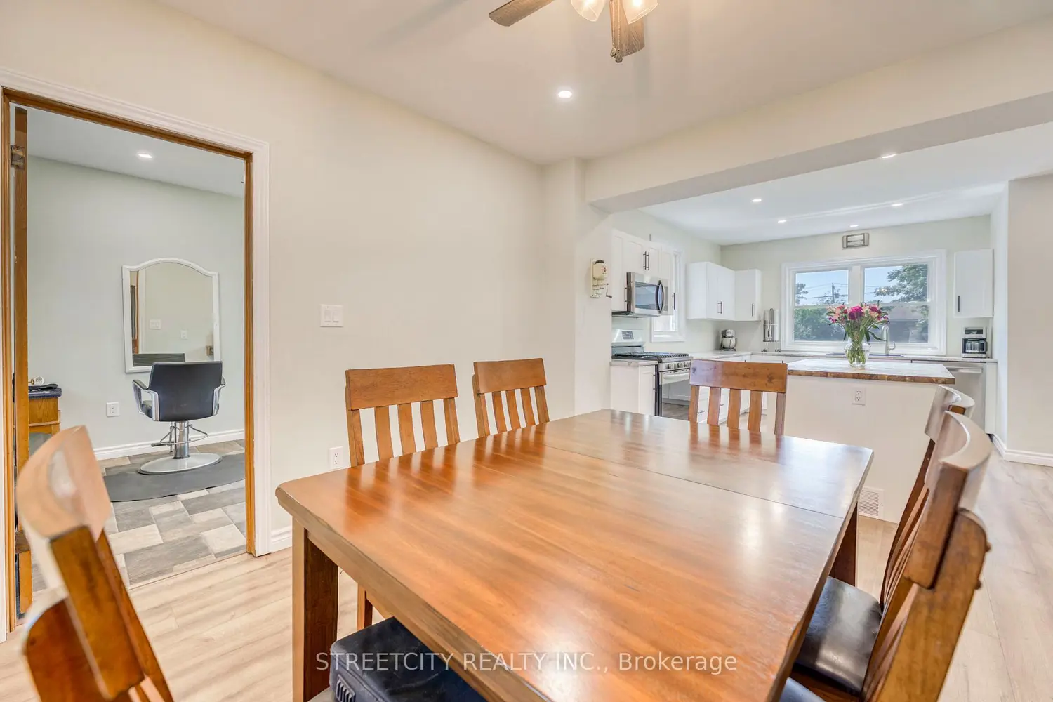 Additional image 15 of 703 Wellington Street