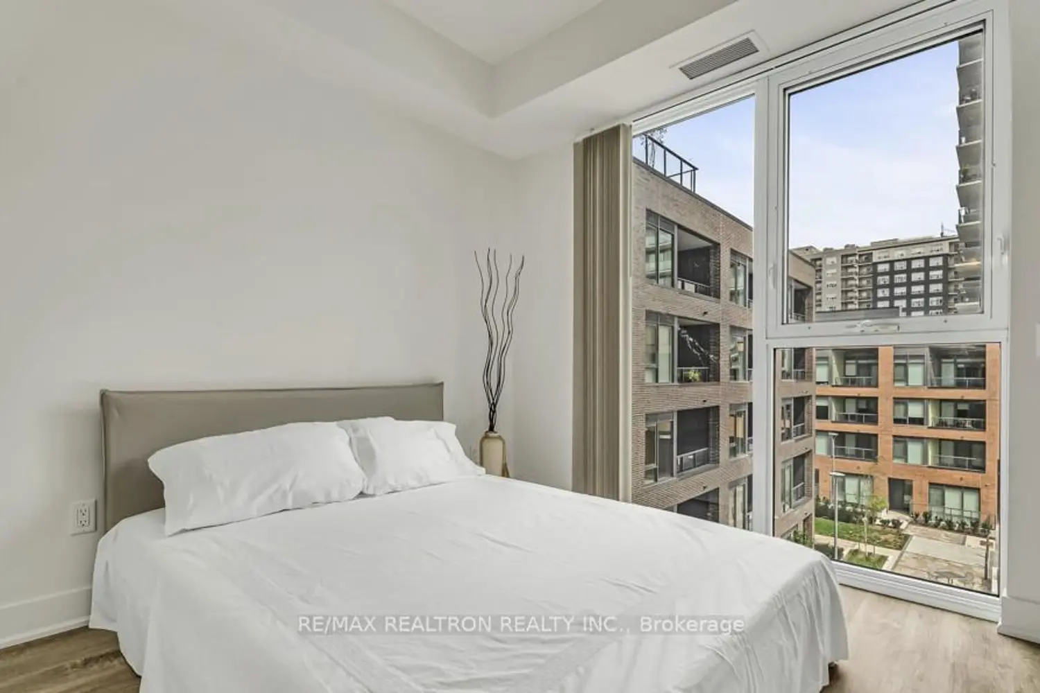 Additional image 8 of 185 Deerfield Road 301