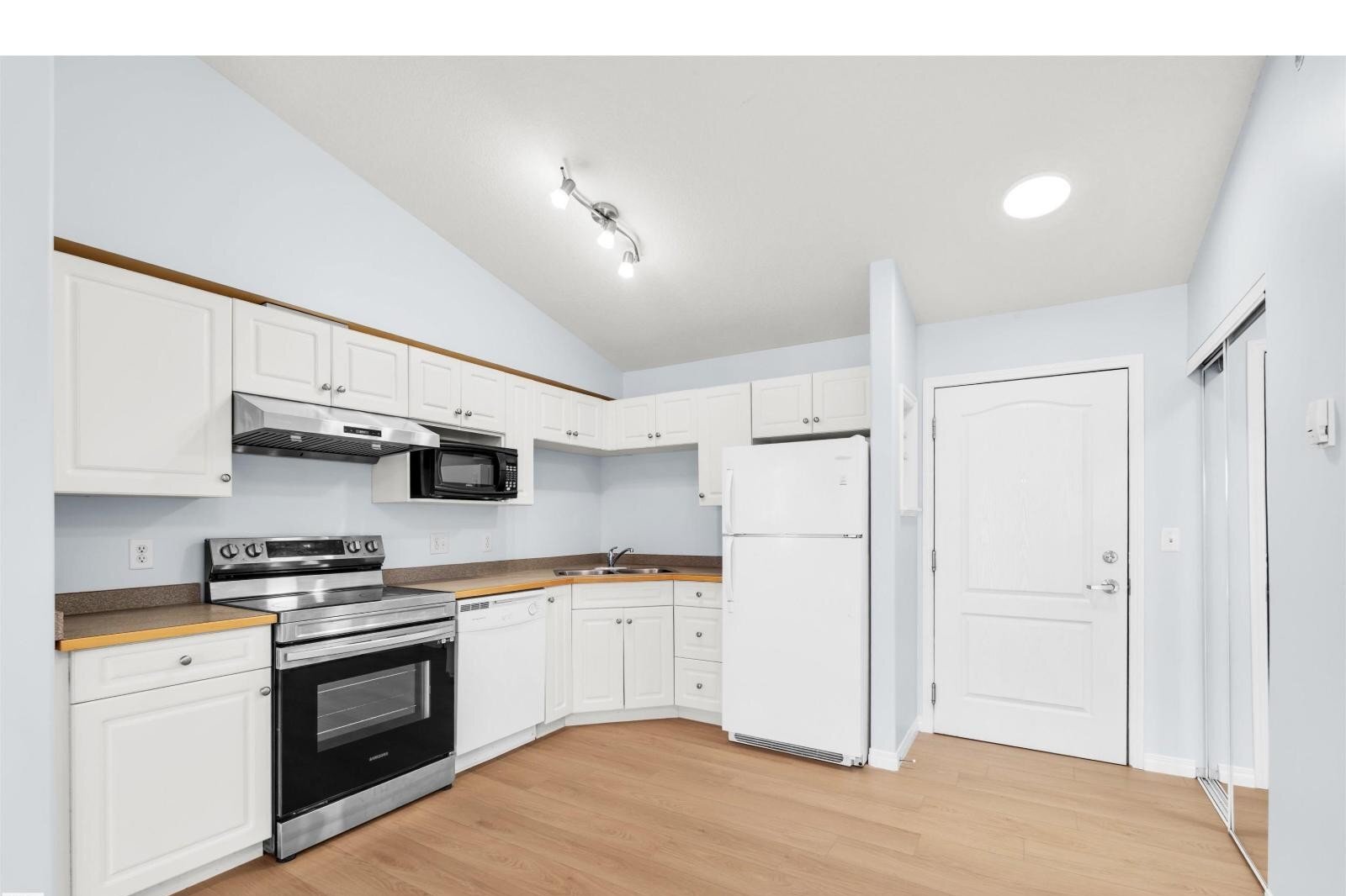 Additional image 8 of 530-7511 171 Street NW, Edmonton, AB, T5T6S7