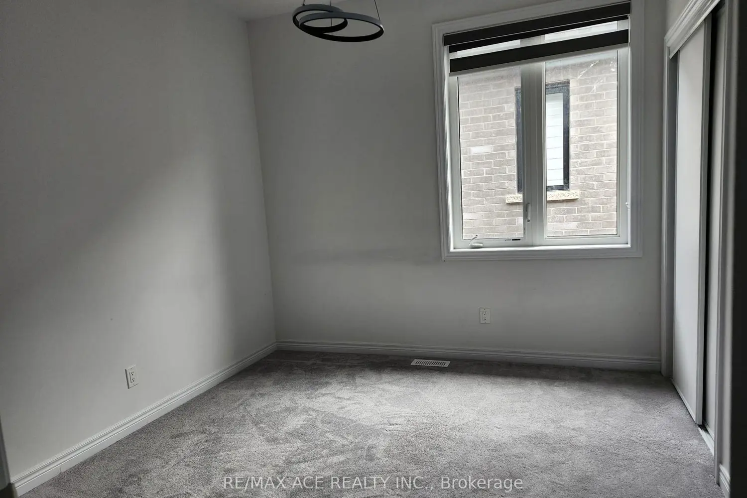 Additional image 4 of 976 Andrew Murdoch Street