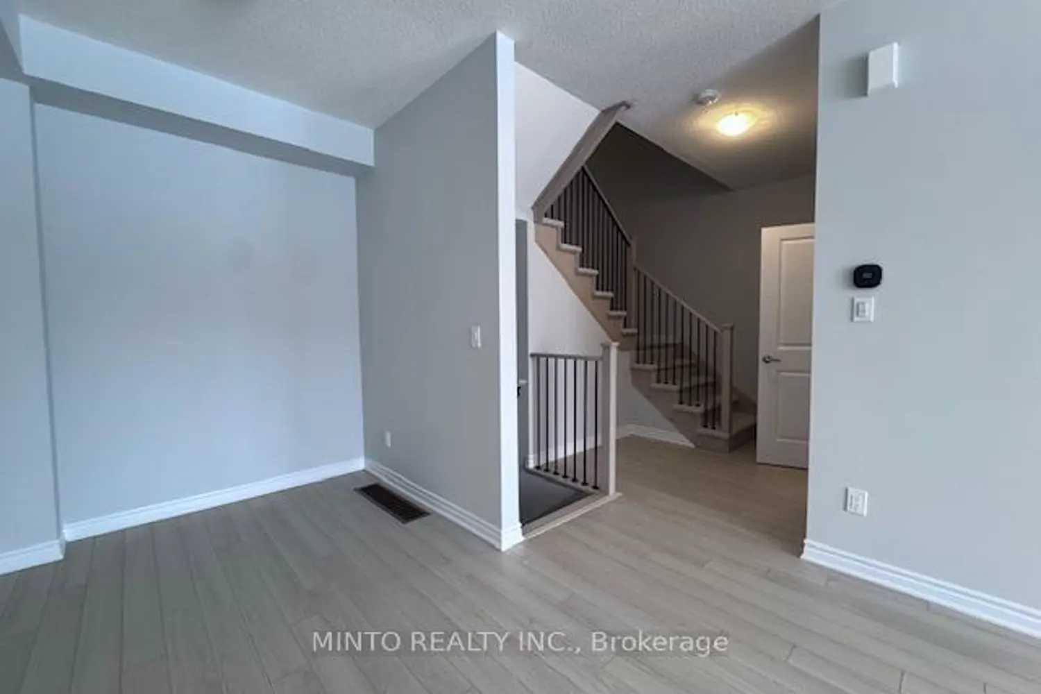 Additional image 8 of 1035 Honeycomb Path