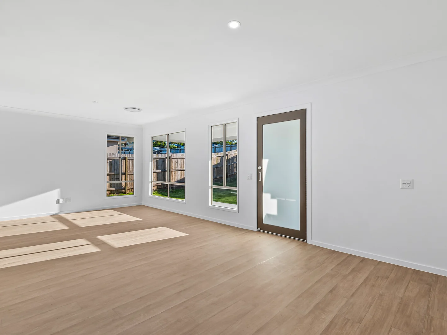 Additional image 3 of 37 Vanessa Crescent, Cotswold Hills QLD 4350