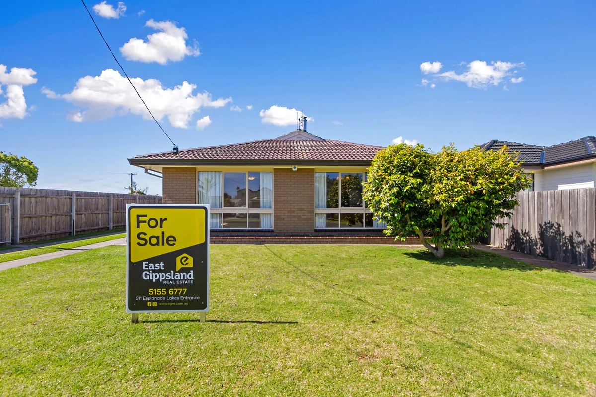 13 Devitt Street, Lakes Entrance VIC 3909