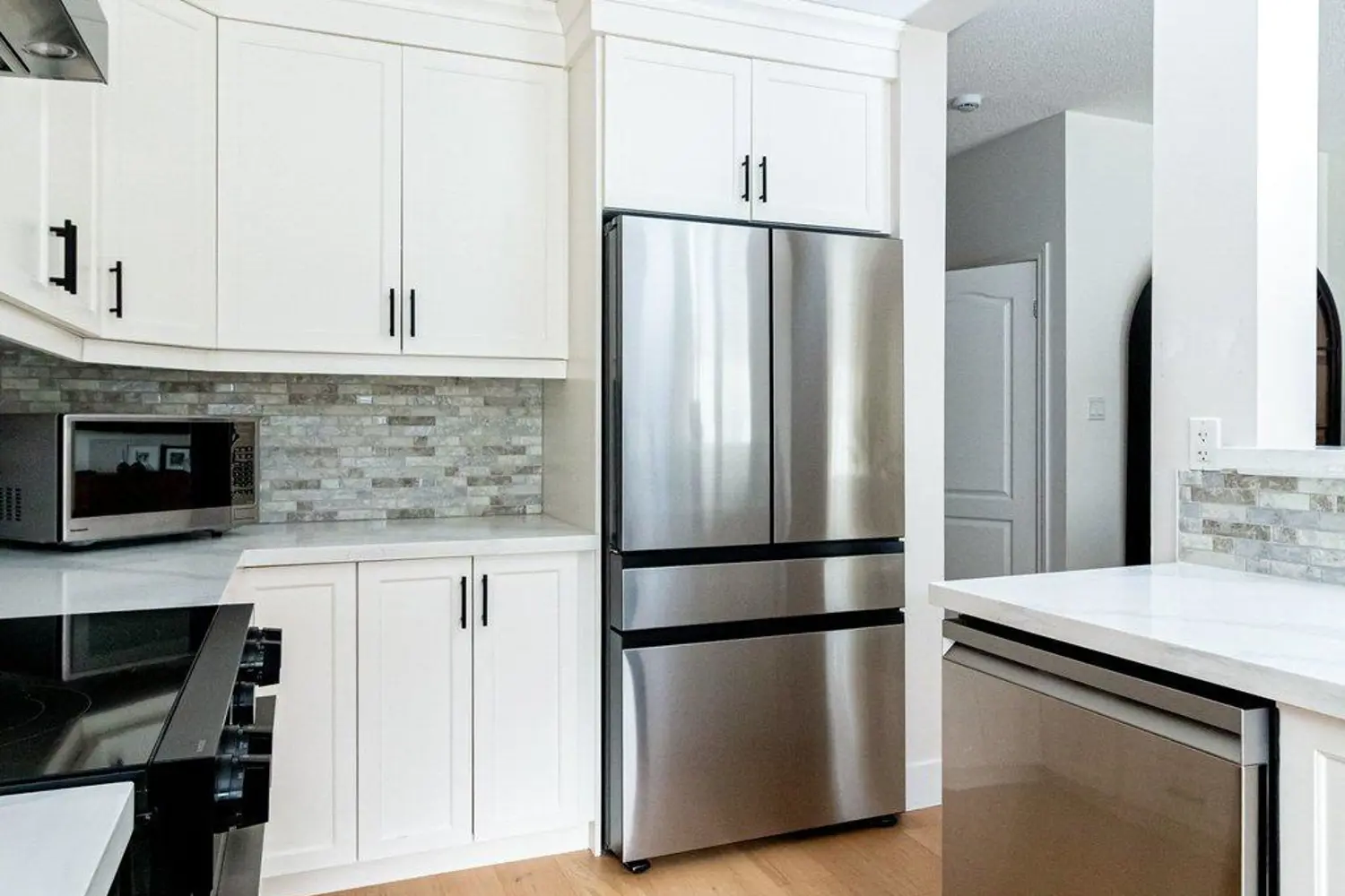 Additional image 12 of 60 Cloverleaf Drive 48