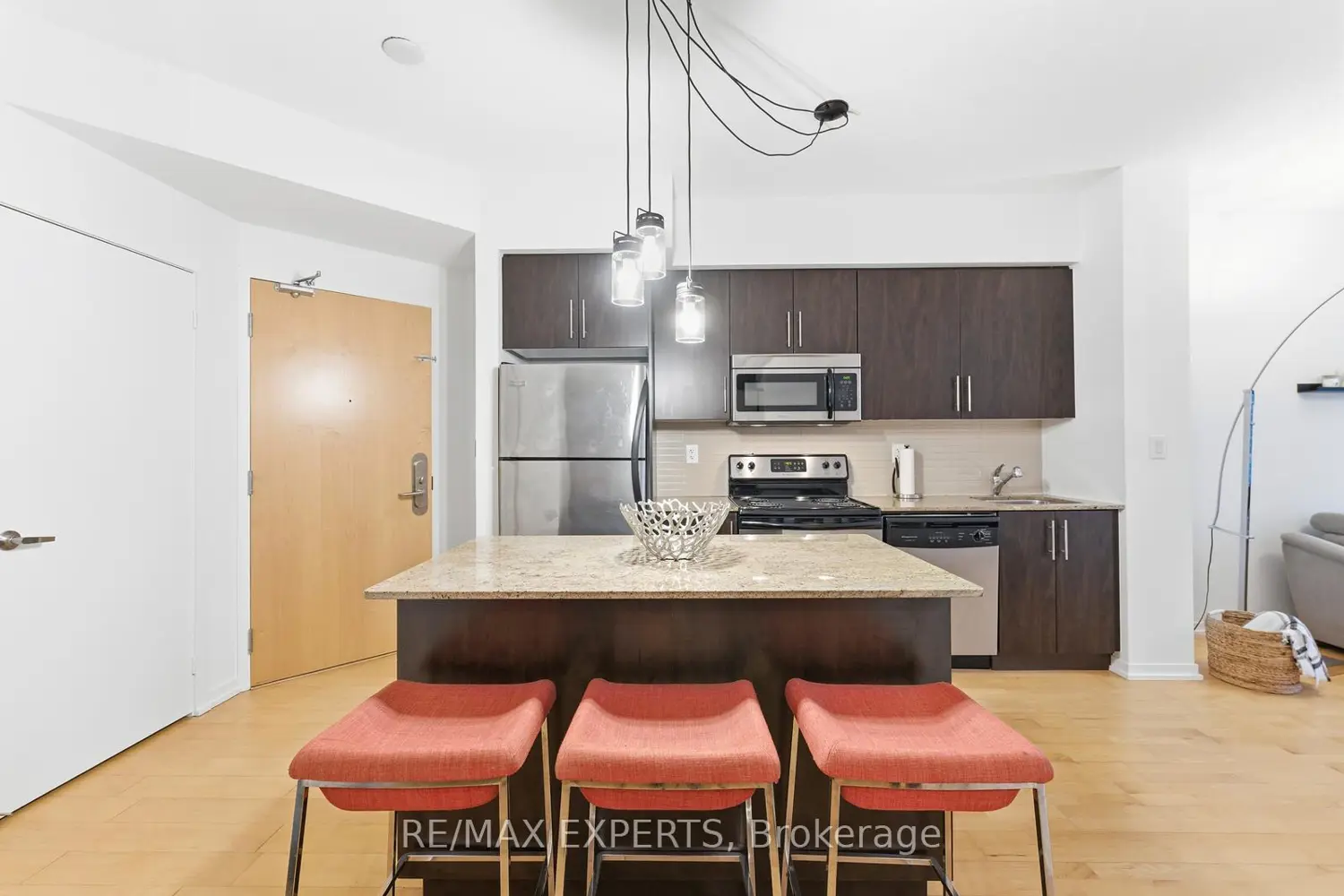 Additional image 5 of 55 Bremner Boulevard 2405