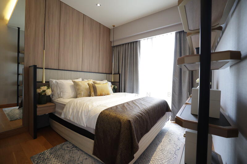 Additional image 11 of 9 Leonie Hill