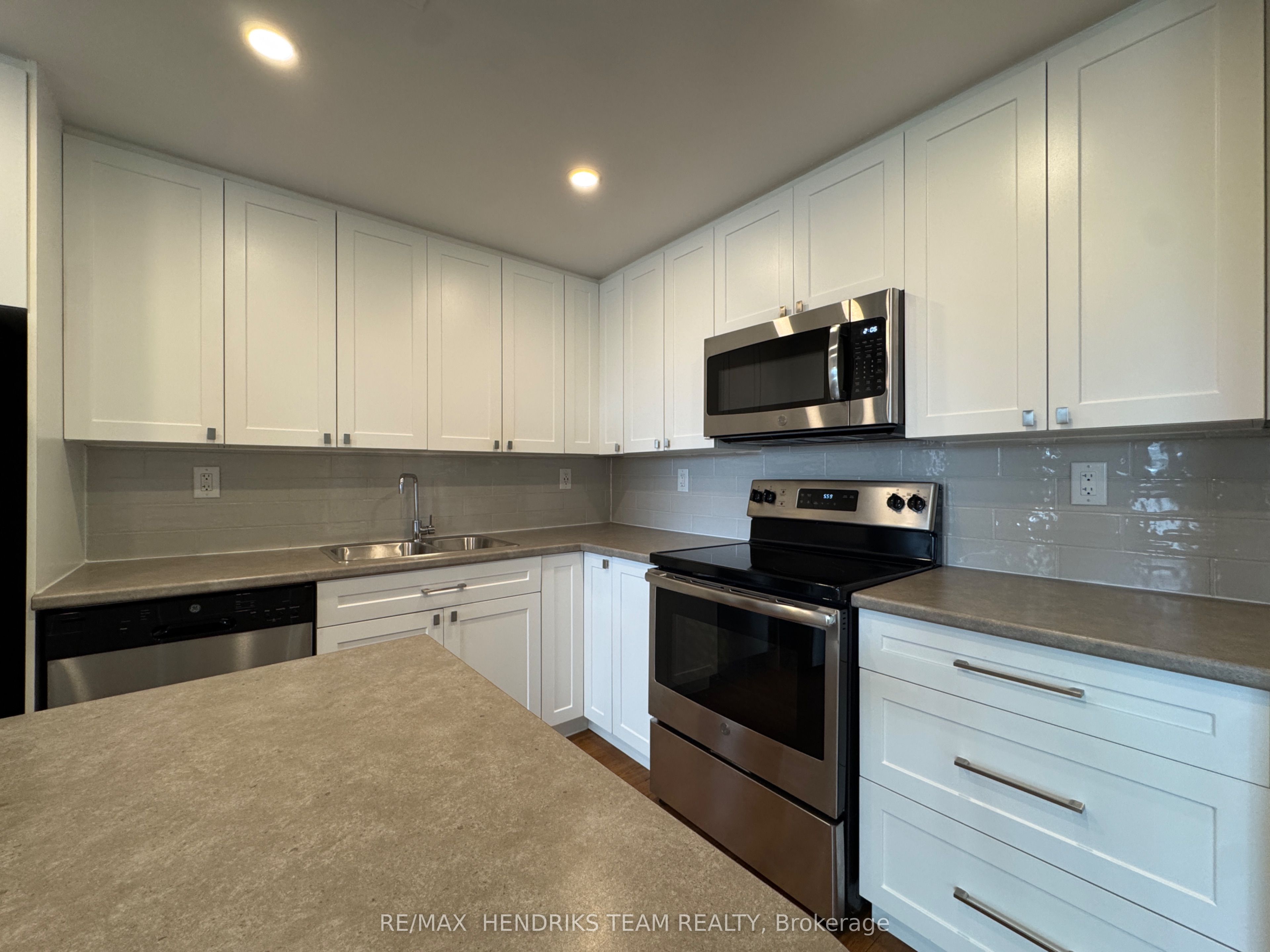 Additional image 3 of 127-5611 Valley Way, Niagara Falls, ON, L2E 7A9