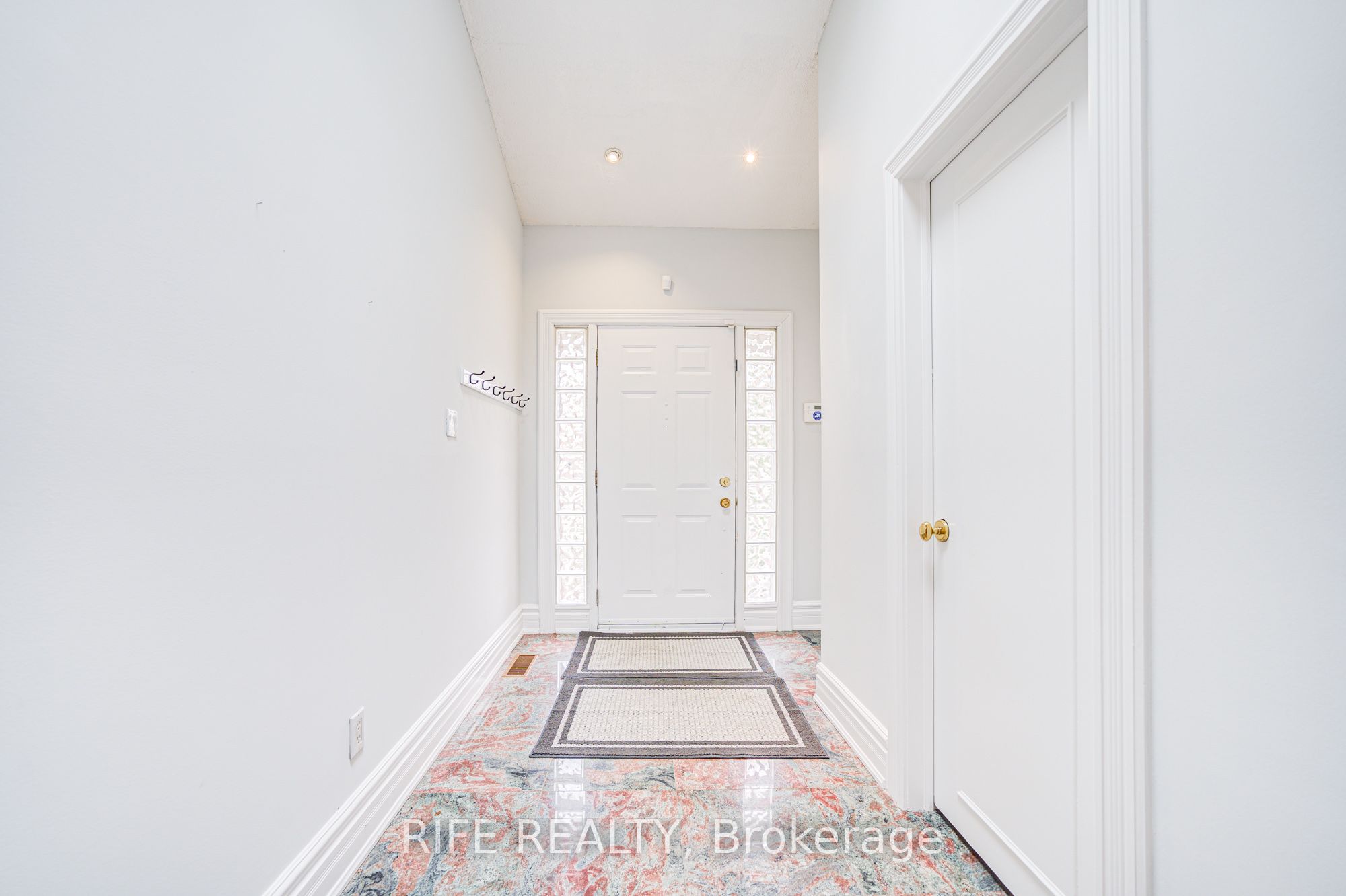 Additional image 3 of 17 Bramble Drive, Toronto, ON, M3B 2E9