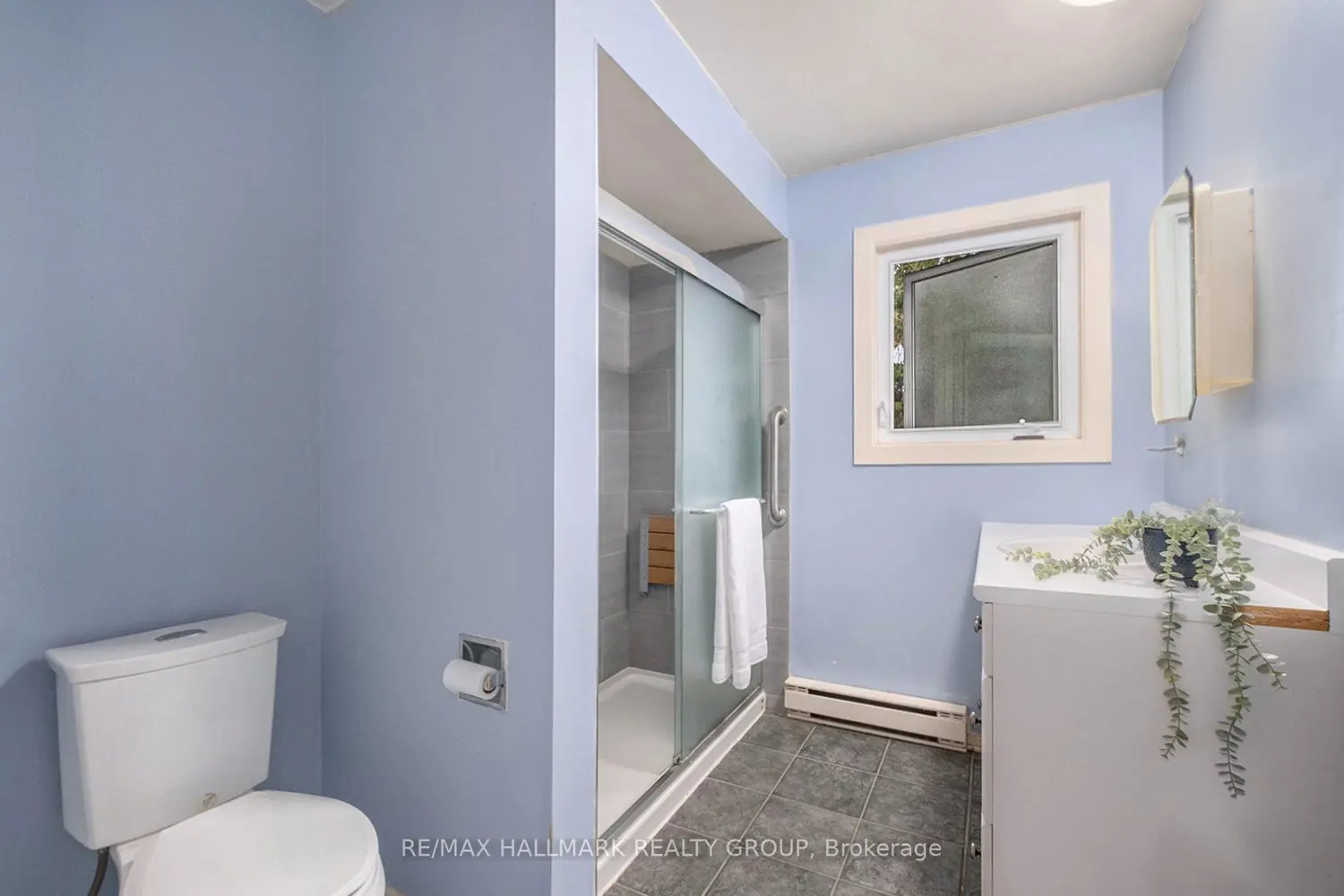 Additional image 11 of 3691 Albion Road 23