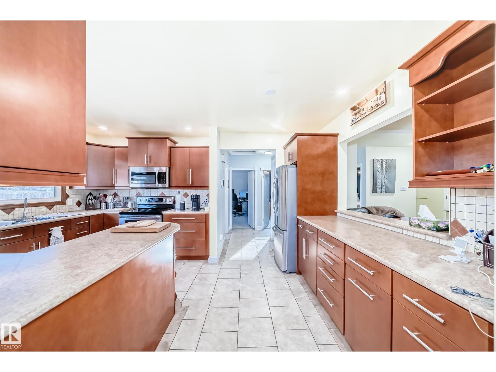 Additional image 5 of 4446 116 Avenue NW, Edmonton, AB, T5W0X3