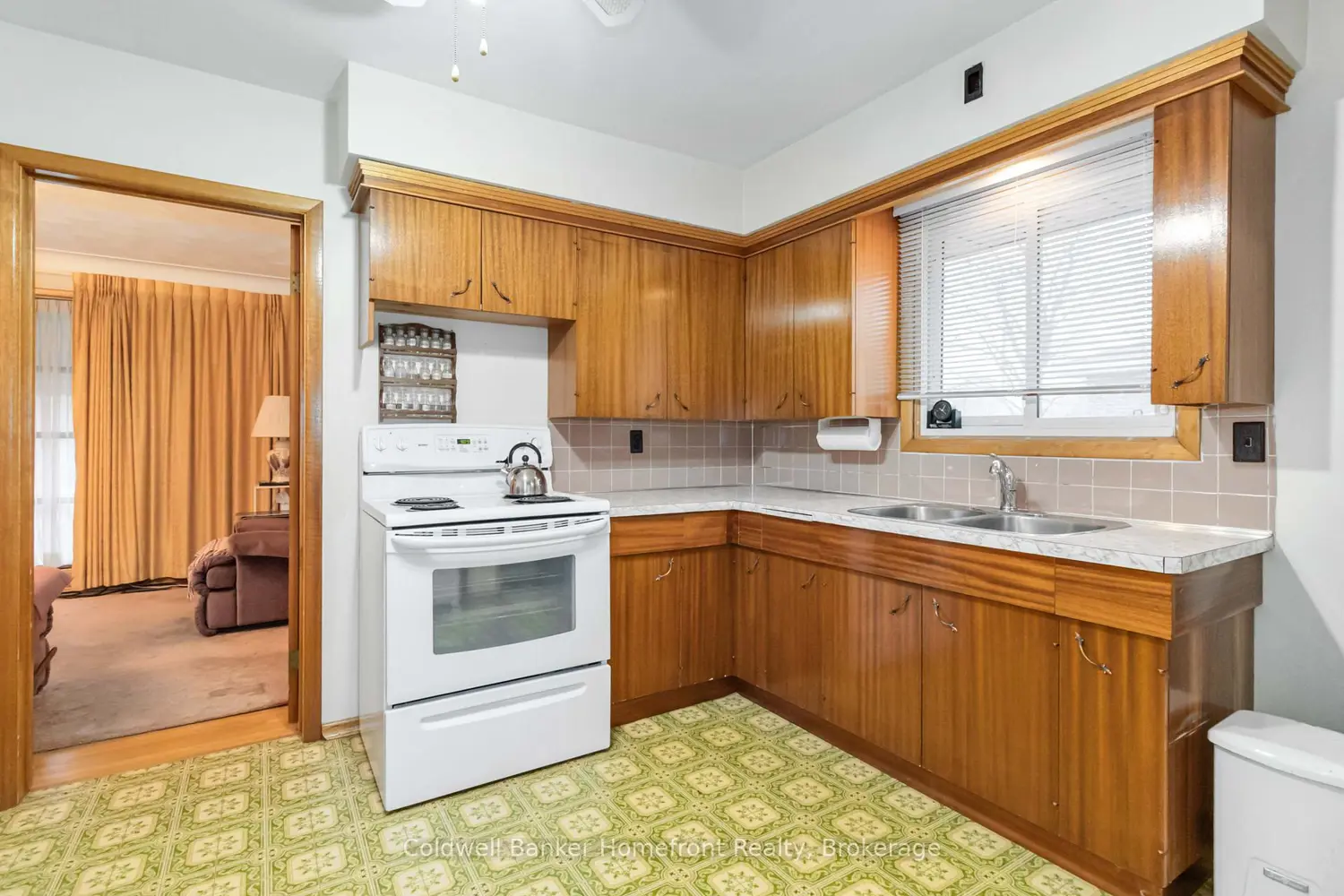 Additional image 7 of 16 Paris Road