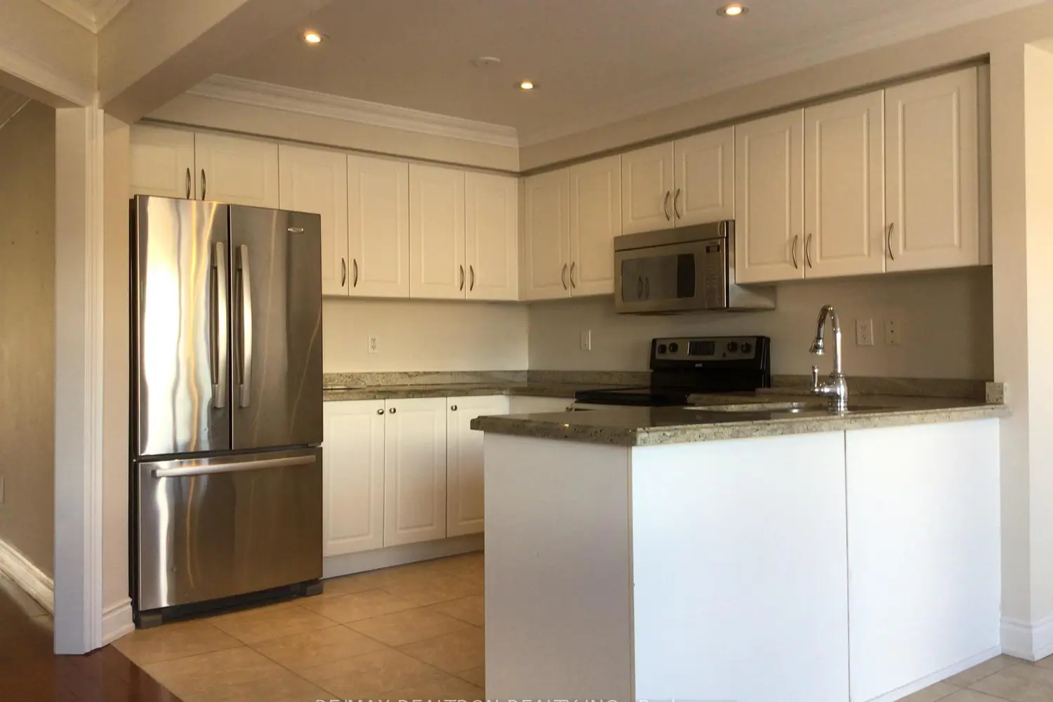 Additional image 9 of 910 Isaac Phillips Way