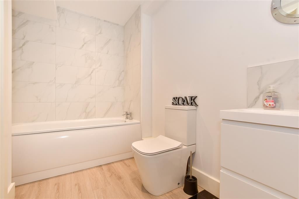 Additional image 9 of 3 bed flat for saleChine Avenue, Shanklin, Isle Of Wight PO37