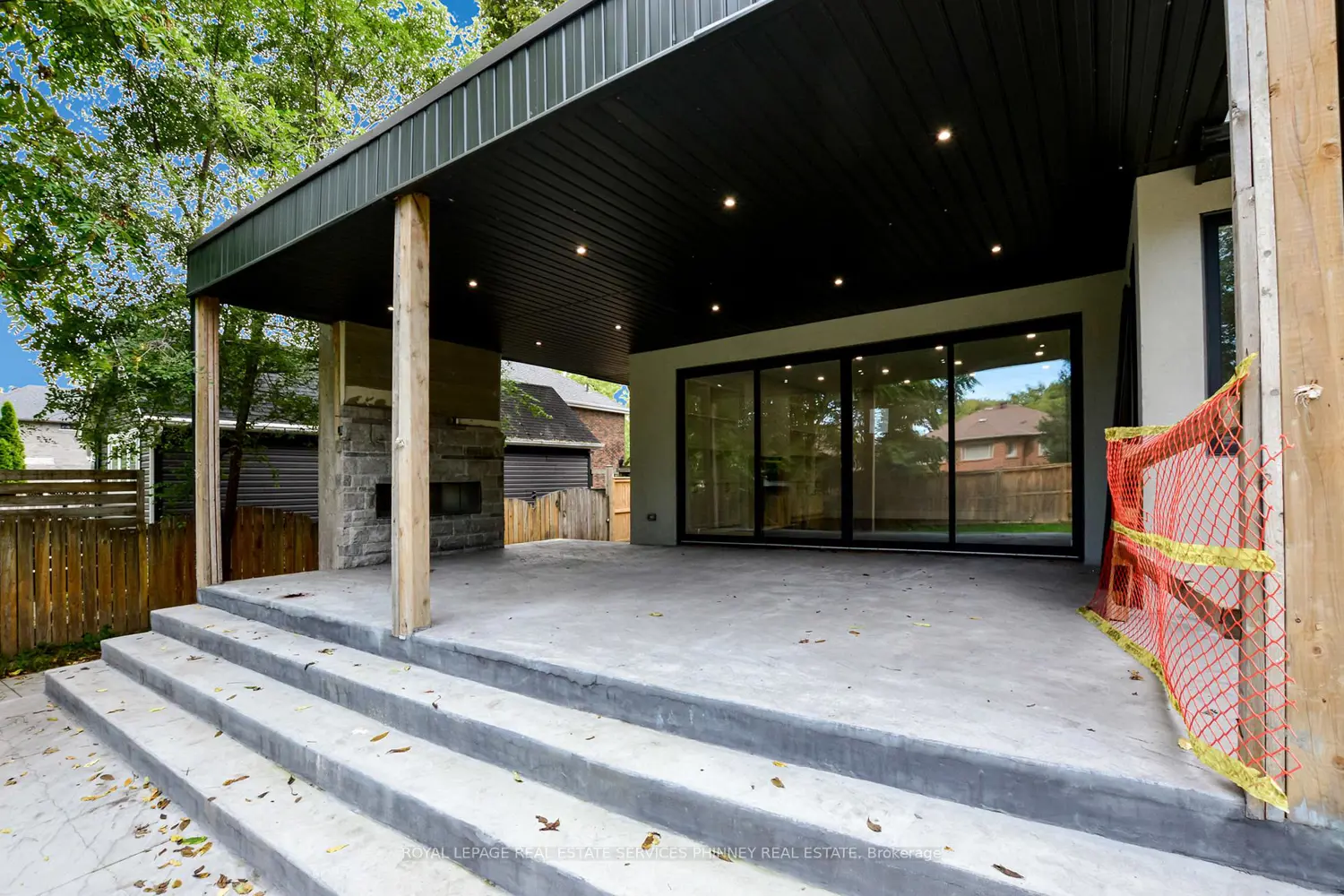 Additional image 15 of 1029 Lorne Park Road