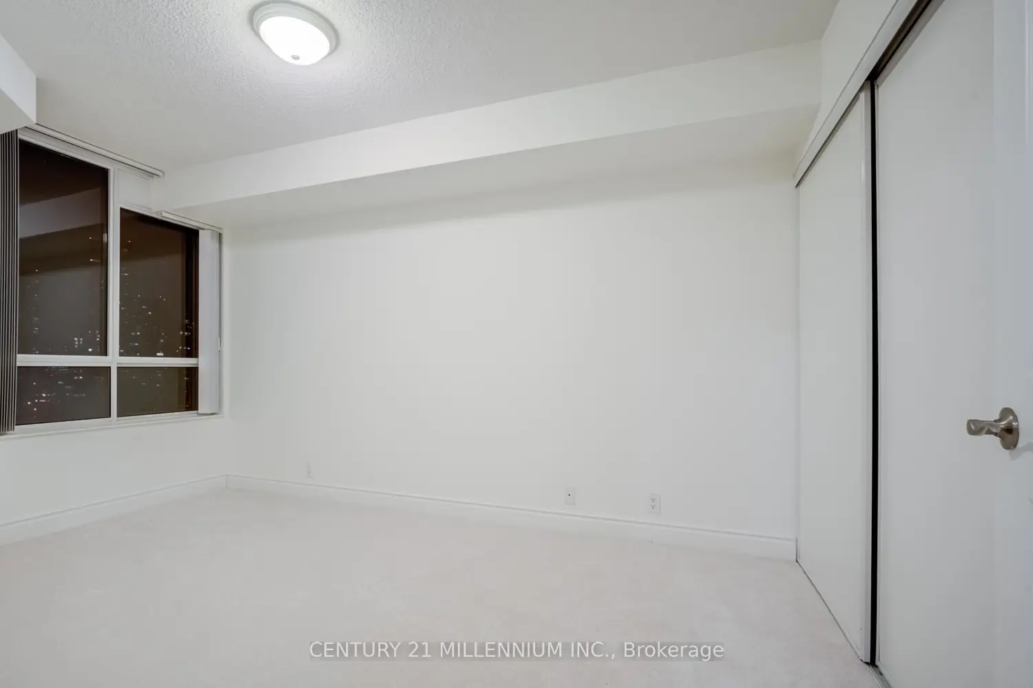 Additional image 16 of 80 Harrison Garden Boulevard 1215