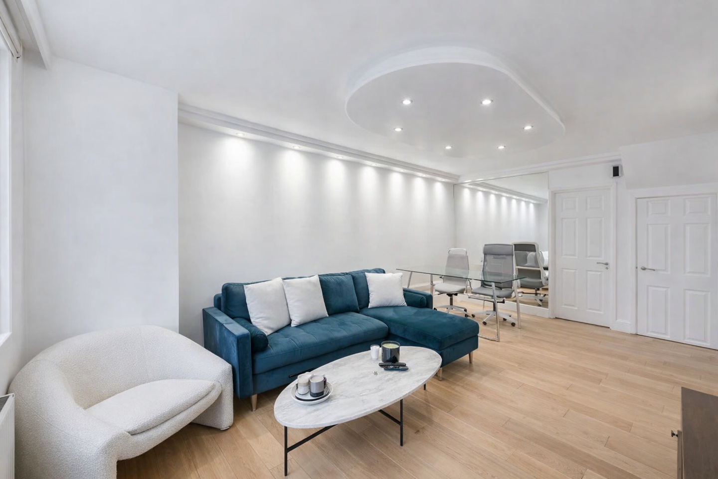 2 Bed Flat, George St, W1U, N1 7GU