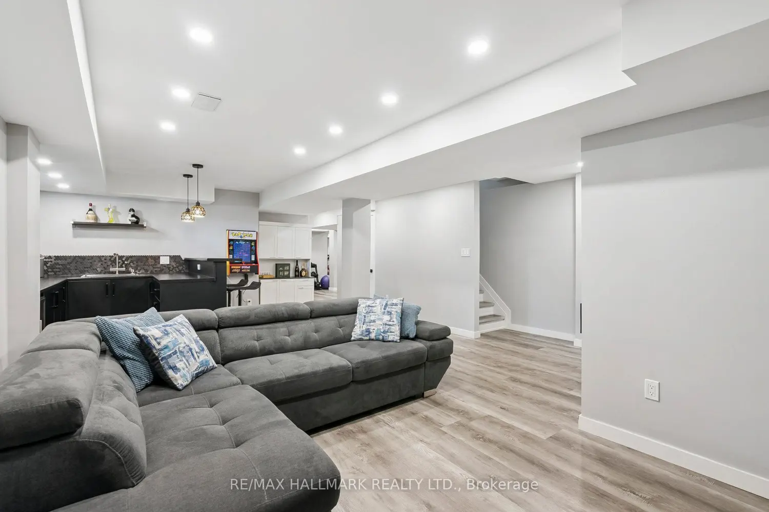 Additional image 13 of 197 Aspenwood Drive