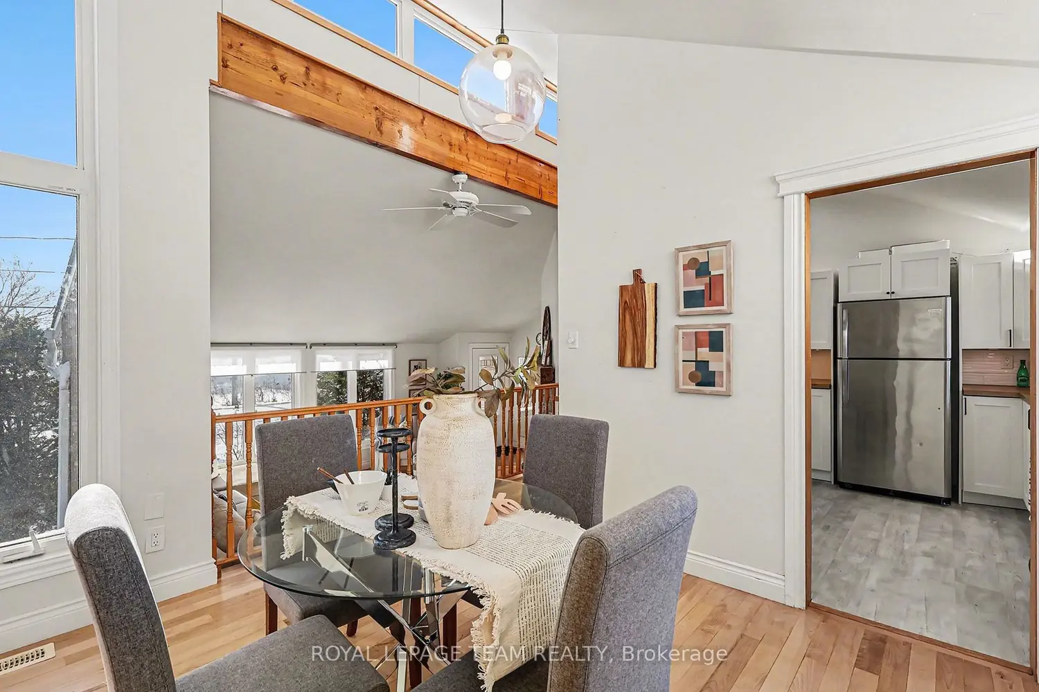 Additional image 4 of 237 Queen West Street