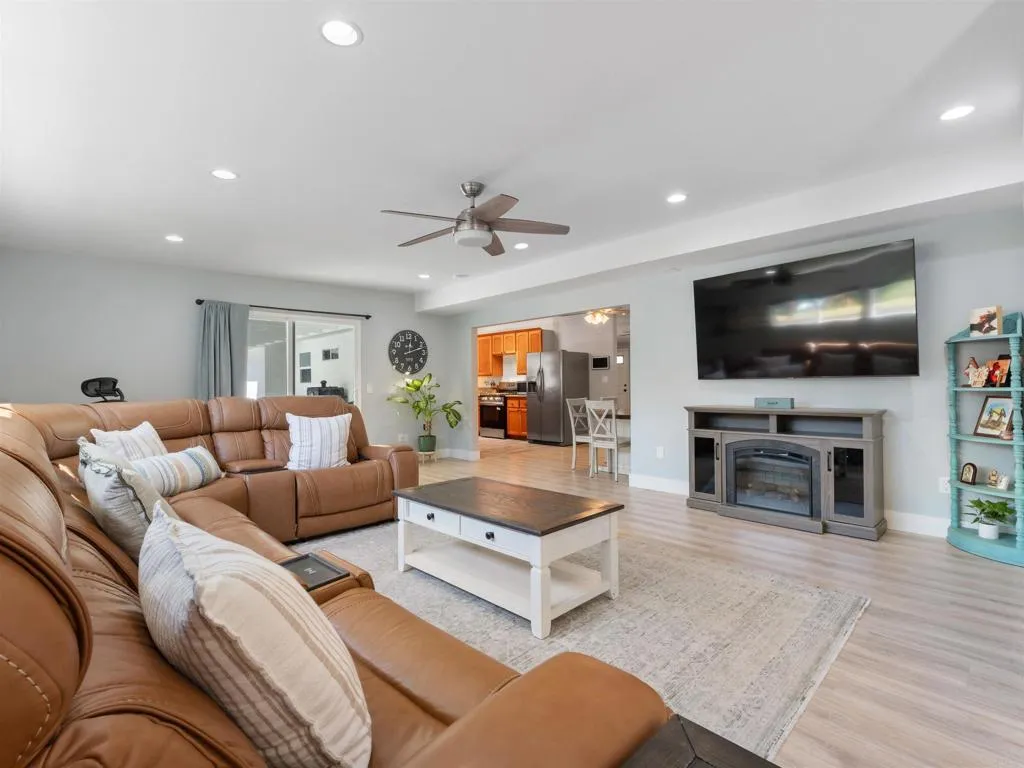 Additional image 16 of 1265 E Fallbrook Street, Fallbrook, CA 92028