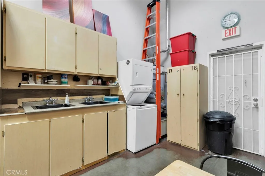 Additional image 24 of 12044 Dunia Road Unit B, Victorville, CA 92392