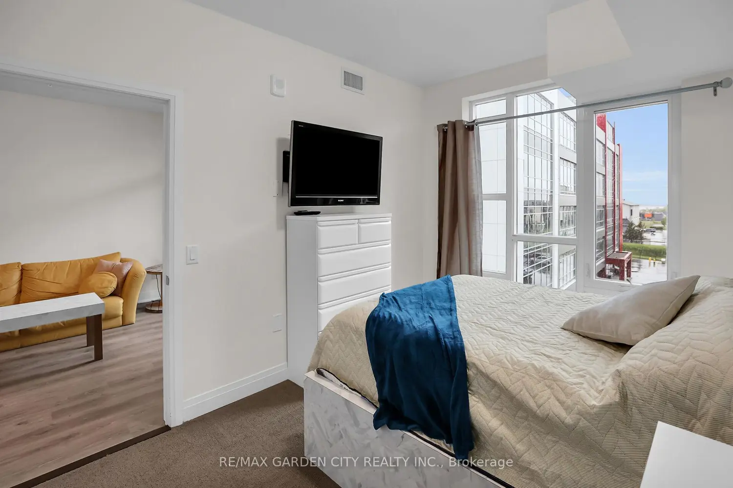 Additional image 13 of 16 Concord Place 431